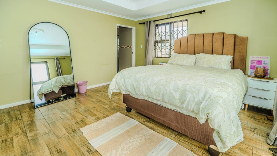4 Bedroom Property for Sale in Sunset Glen Western Cape